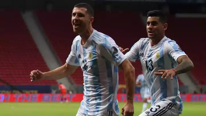 Guido Rodríguez festejando gol con la selección argentina