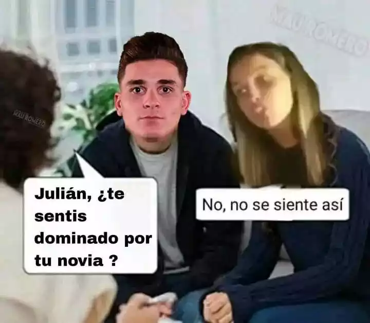 meme Julián Alvarez y a su actual pareja Emilia Ferrero